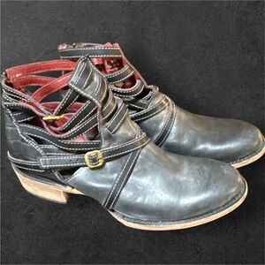 Freebird by Steven Black and Red Ankle Boots